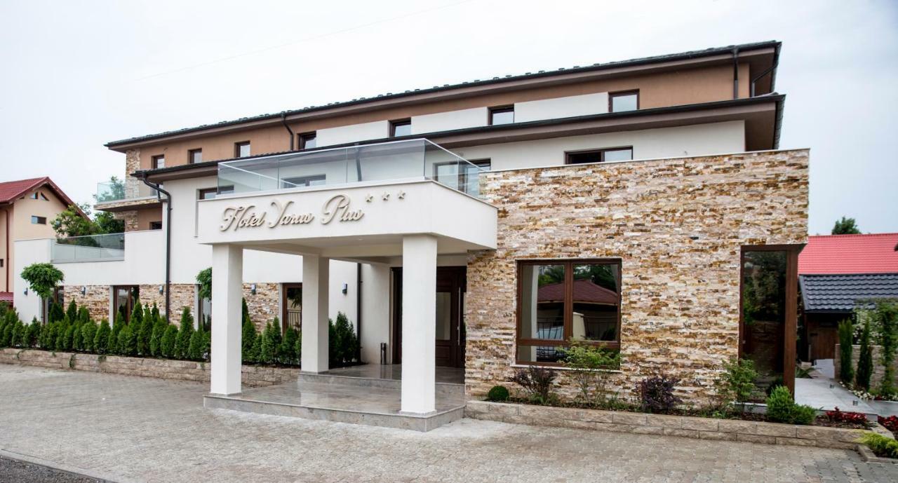 Hotel Yarus Plus بلوييست المظهر الخارجي الصورة